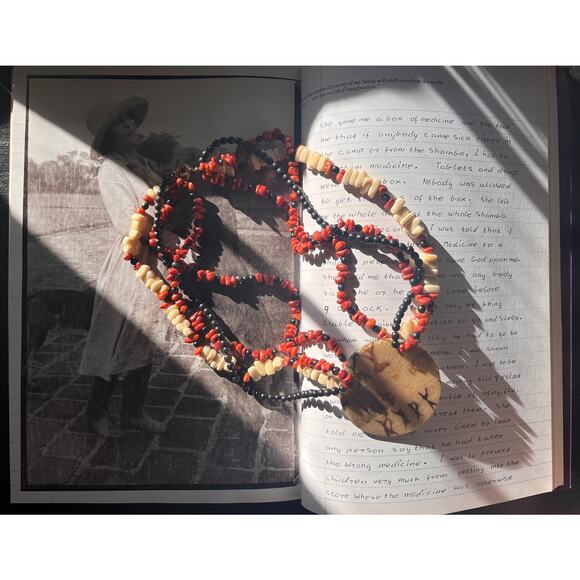 Multi strands beaded necklace with disc pendant - Picture 1 of 6